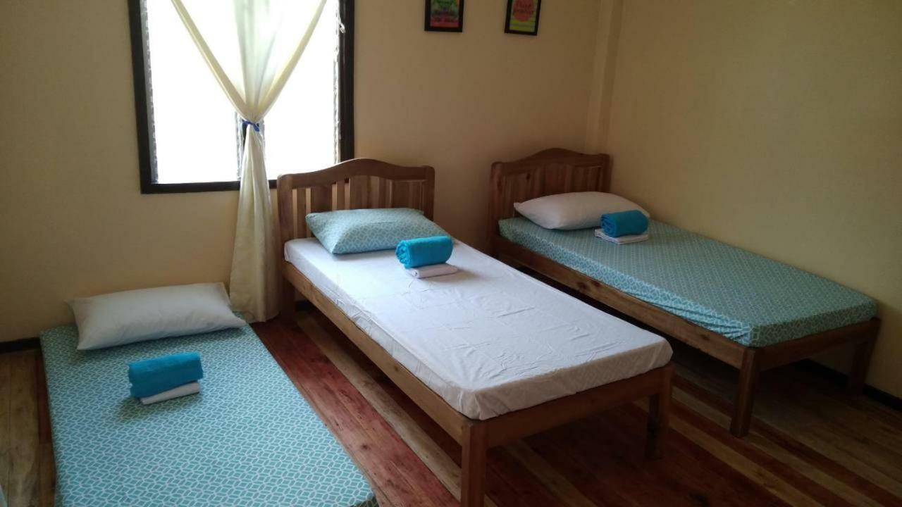 Nelmann'S Nipa Huts Hotel San Vicente  Bagian luar foto