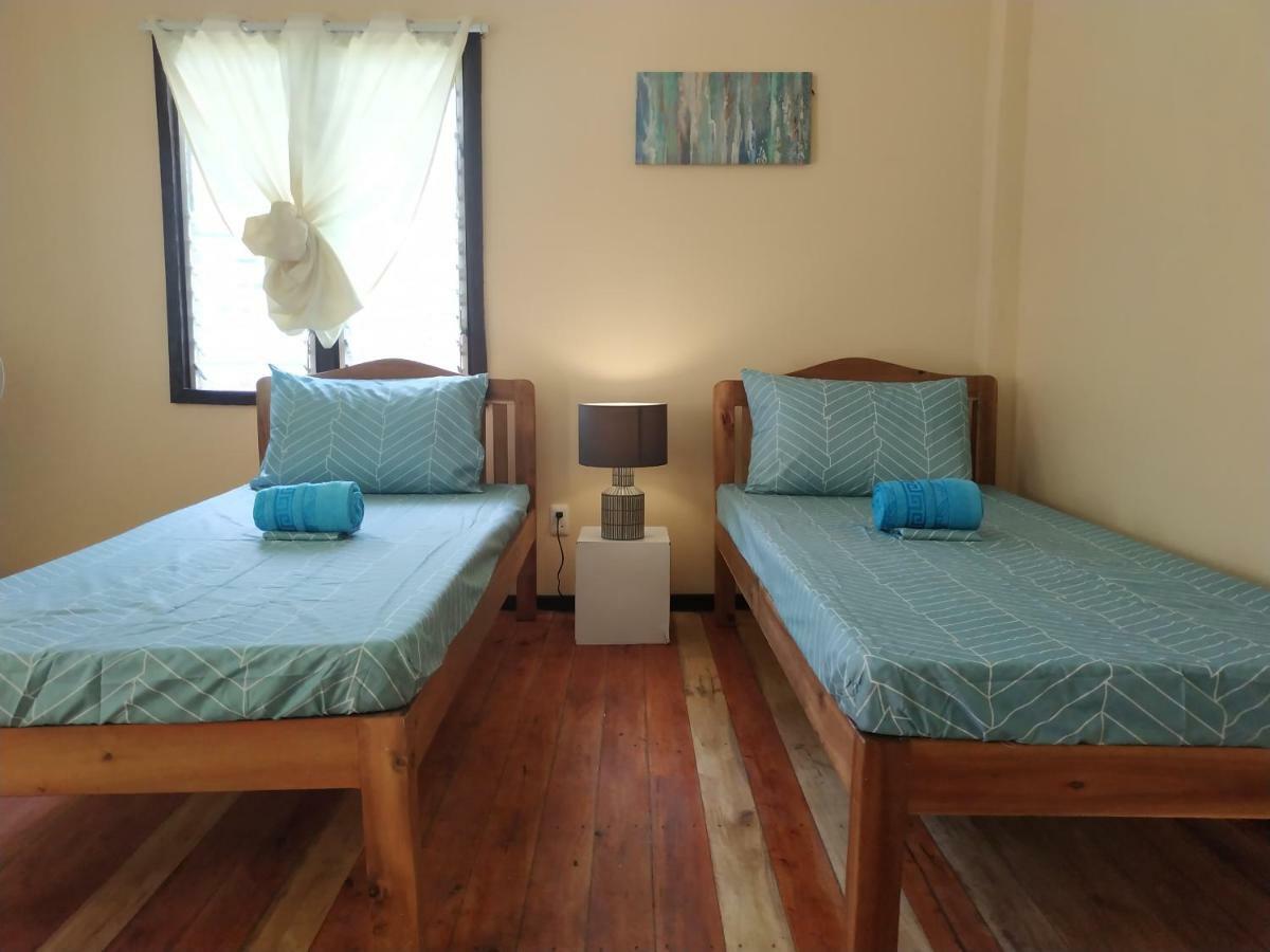 Nelmann'S Nipa Huts Hotel San Vicente  Bagian luar foto